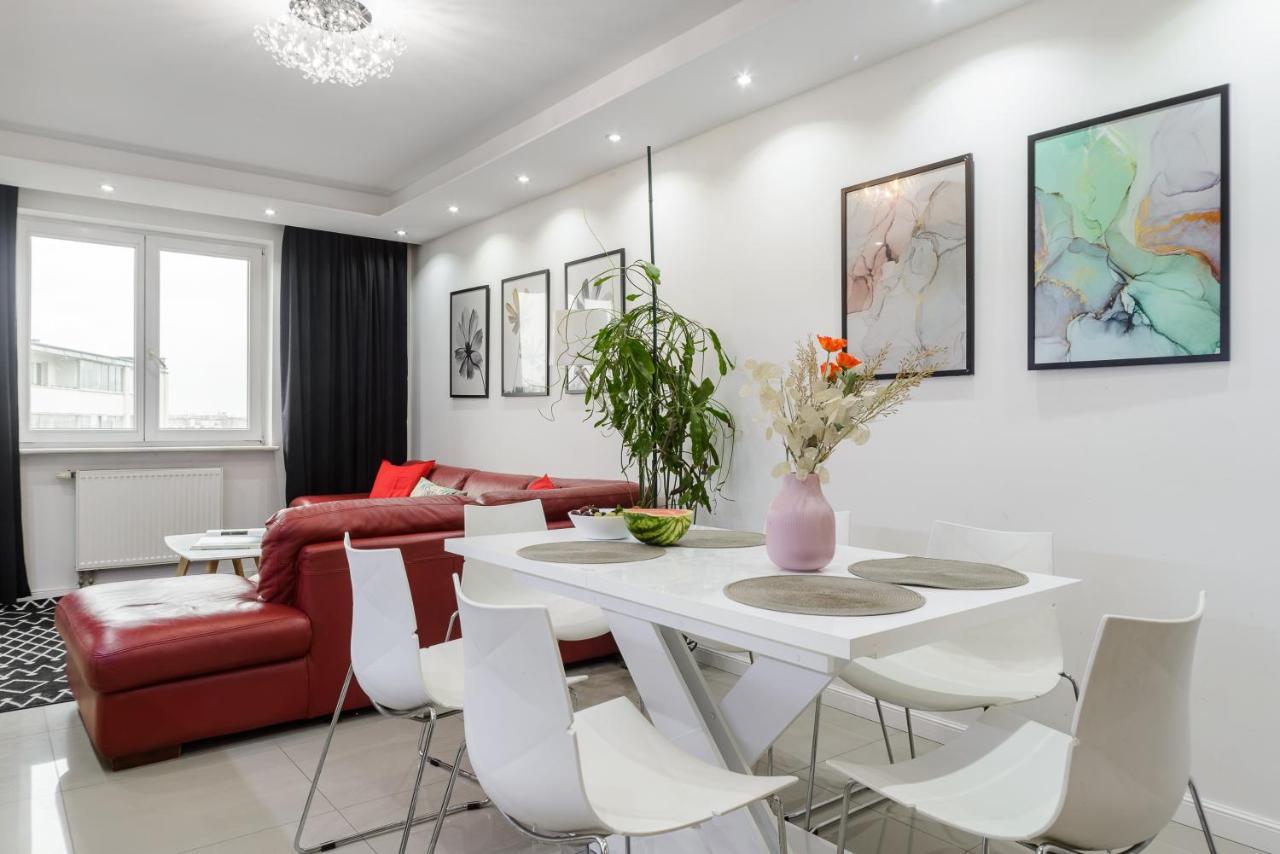 Family Apartment With A Terrace On Aleje Jerozolimskie Warszawa Exteriör bild